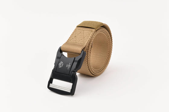 EDC Polyester Quick Release 0.3kg Outdoor Tactical Gear Belt With Magnetic Zinc Alloy Buckle